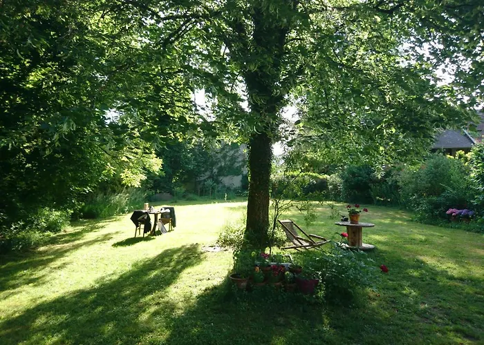 Grange Renovee Et Son Jardin Dans L\'Avant Pays Savoyard