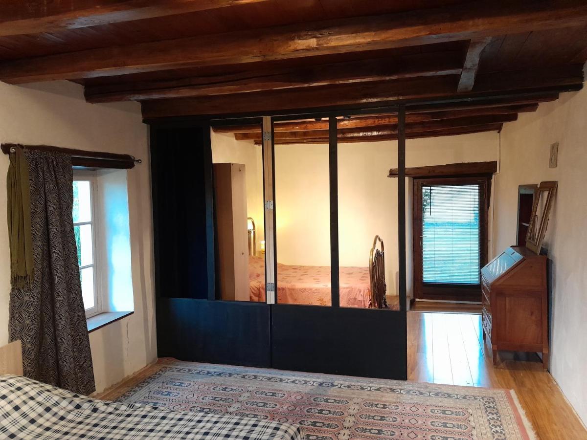 Grange Renovee Et Son Jardin Dans L'avant Pays Savoyard * Champagneux